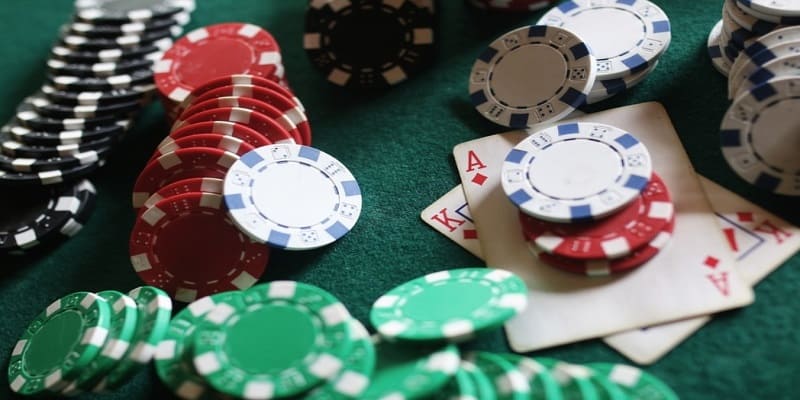 Chơi Bài Poker Online Mang Đến Trải Nghiệm Tuyệt Vời