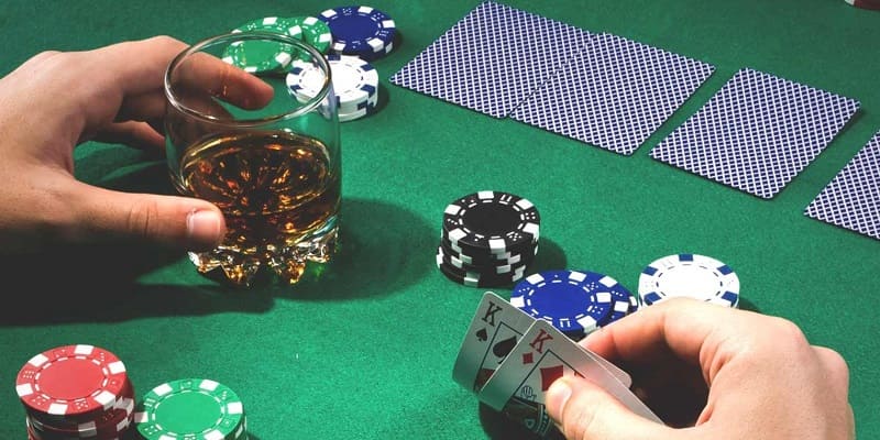 Bí quyết chơi Poker slow playing đỉnh cao